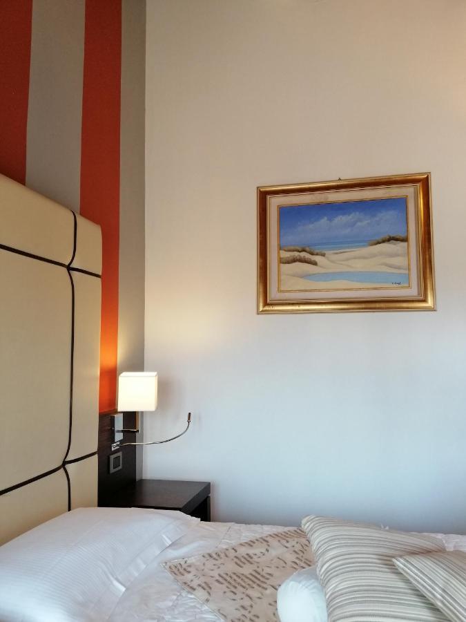 Albergo Minuetto Adria Eksteriør bilde