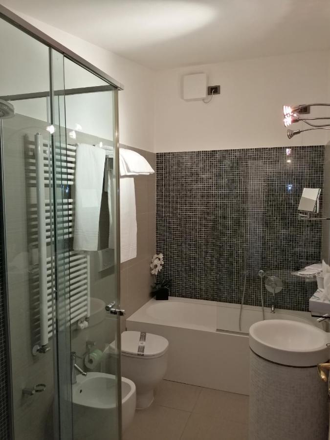 Albergo Minuetto Adria Eksteriør bilde