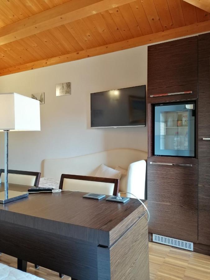 Albergo Minuetto Adria Eksteriør bilde